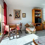 Stunning Apartment In Torremolinos Διαμέρισμα